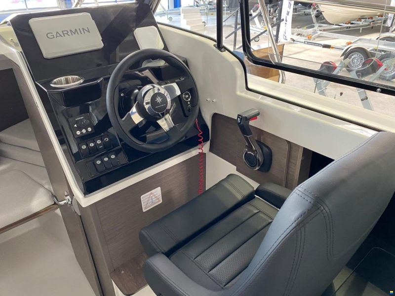 Jeanneau MERRY FISHER 695 Serie 2