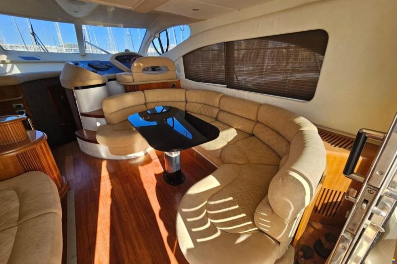 Azimut 46