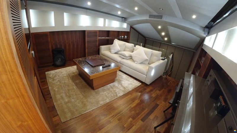 Numarine 102 Flybridge