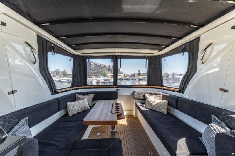 Marex 360 Cabriolet Cruiser