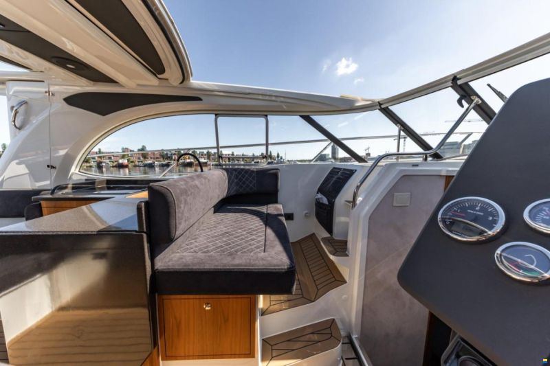 Marex 360 Cabriolet Cruiser