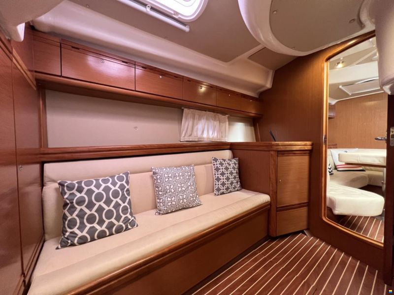 Bavaria 37 HT