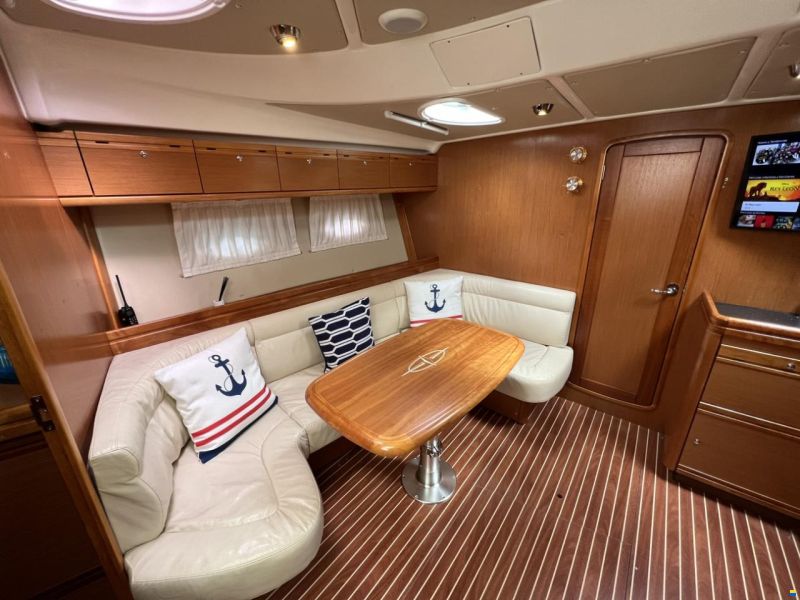 Bavaria 37 HT