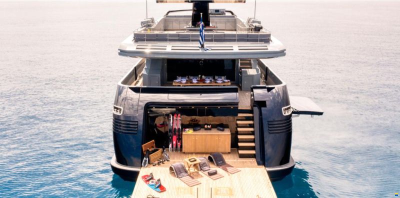 Admiral Yachts 39m