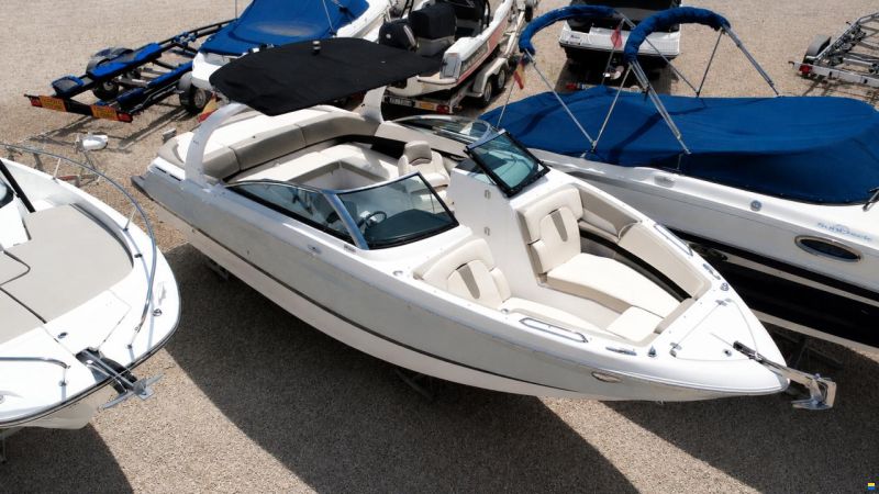 Four Winns H260