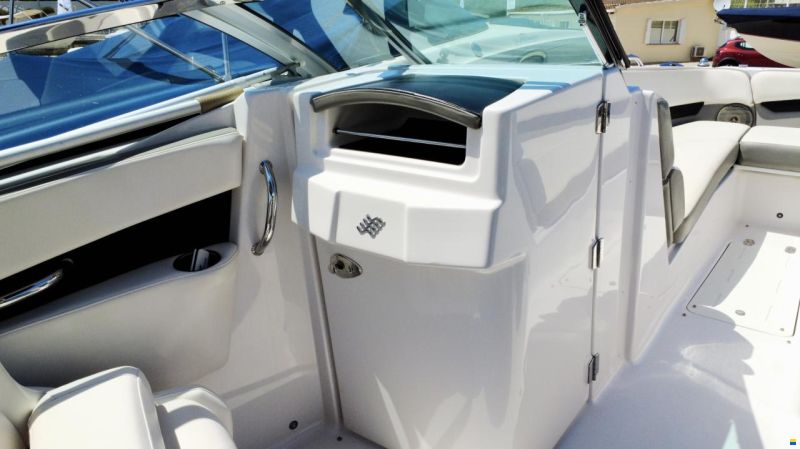 Four Winns H260