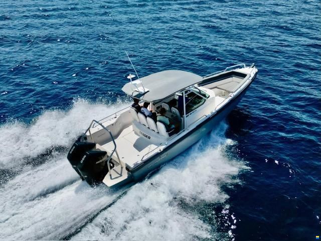 Axopar 28 T-TOP