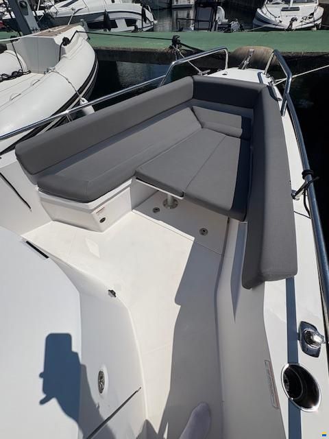 Axopar 28 T-TOP