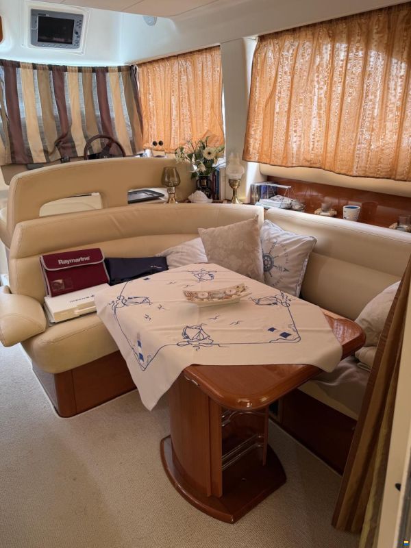 Prestige 36