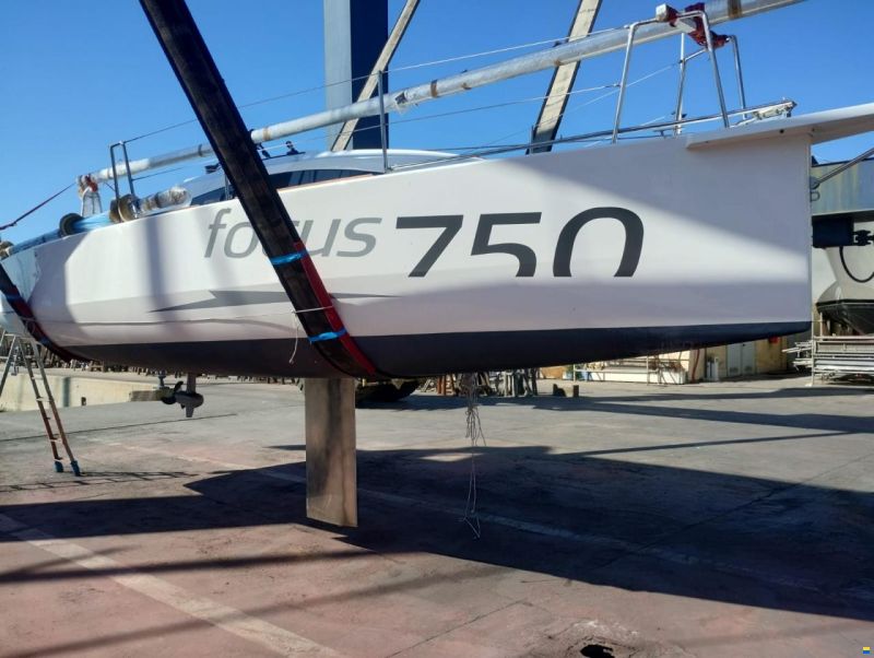 Sobusiak Yacht Yard Focus 750