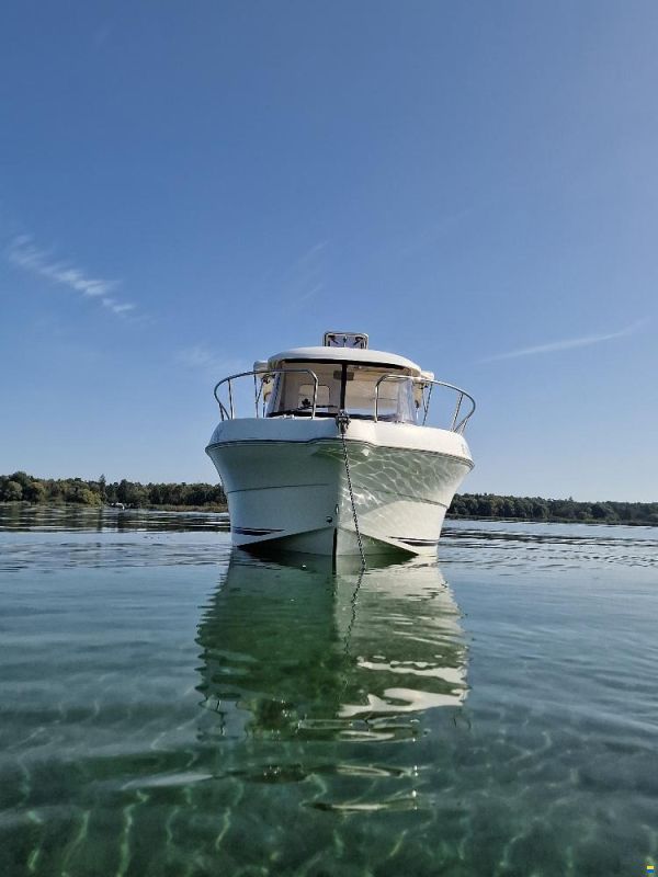 Quicksilver Weekend 640 Pilothouse
