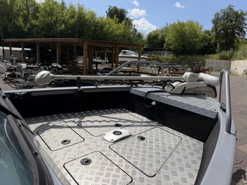 VBoats V50 Fish