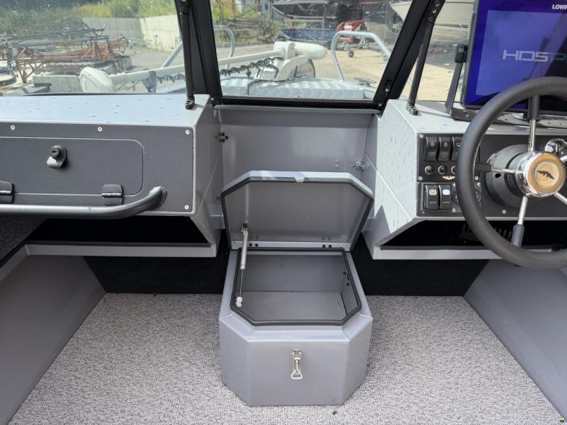 VBoats V50 Fish