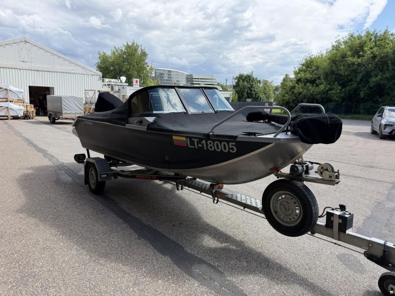 VBoats V50 Fish