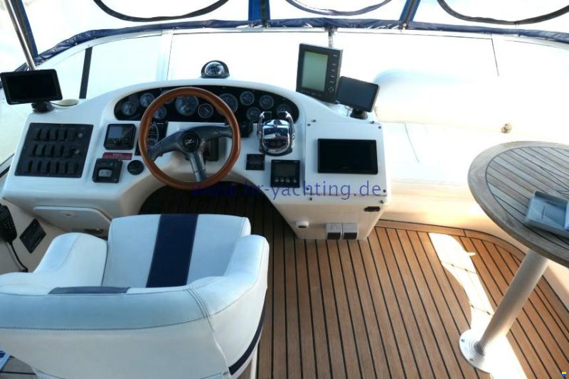 Sea Ray 400 Sedan Fly