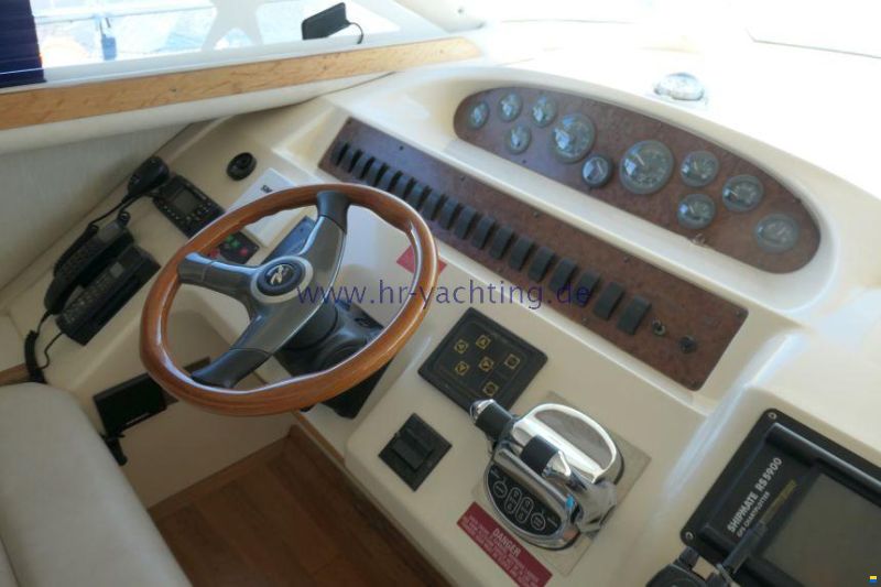 Sea Ray 400 Sedan Fly