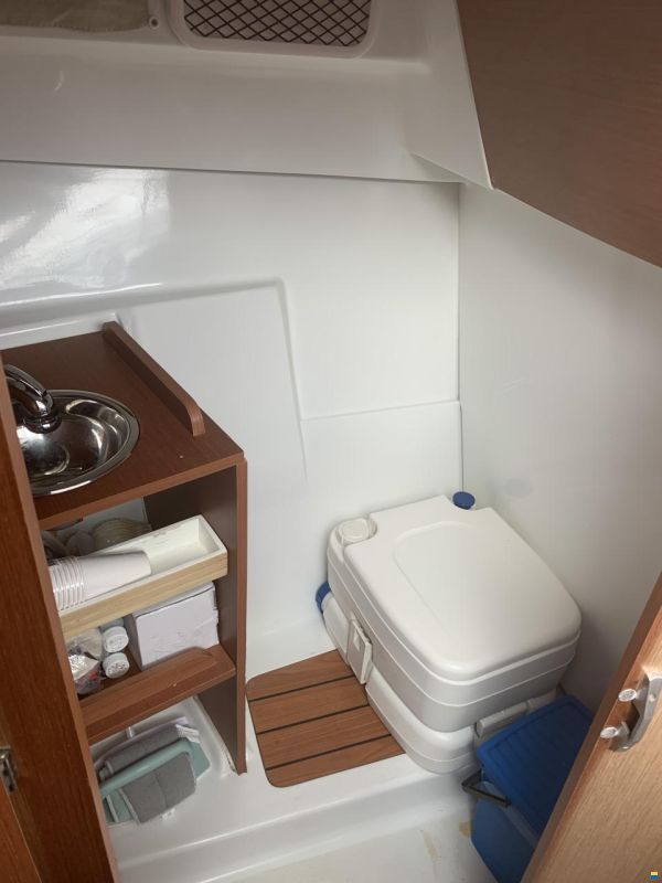 Beneteau Antares 750