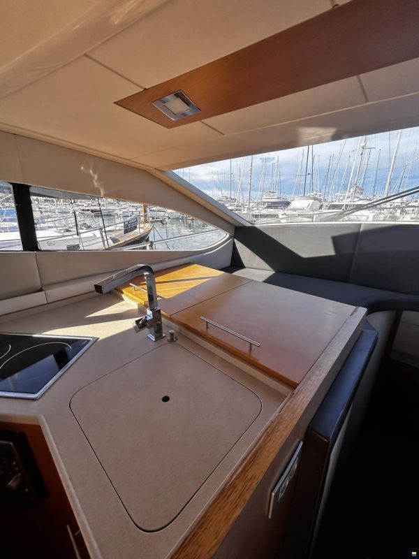 Rodman Muse 44