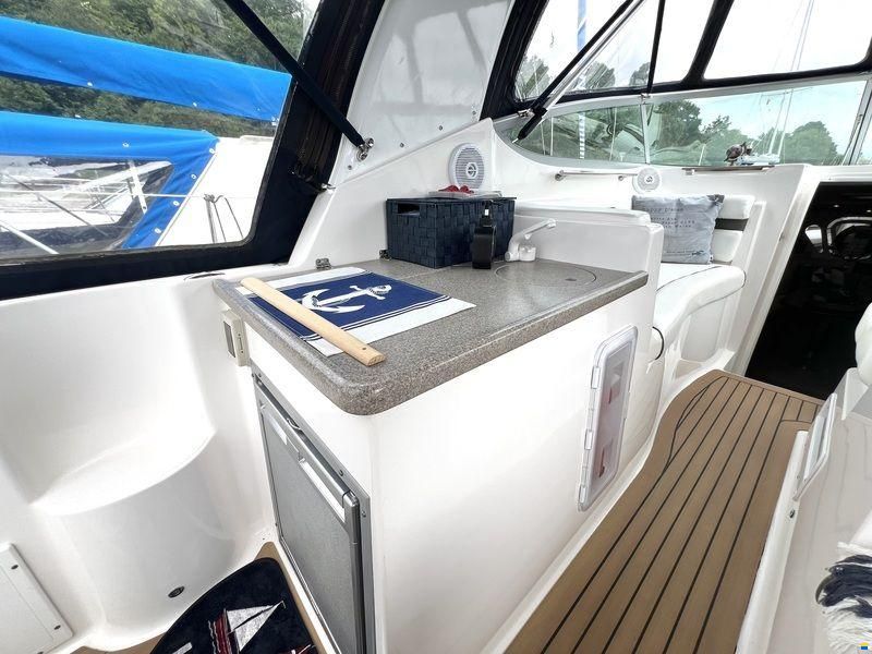 Rinker 280 Express