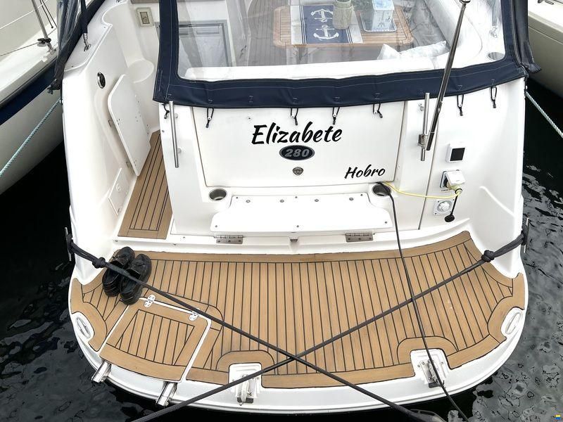 Rinker 280 Express