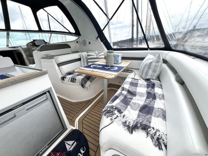 Rinker 280 Express