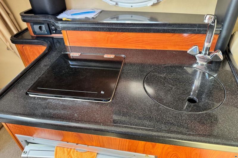 Rinker 260 Express Cruiser