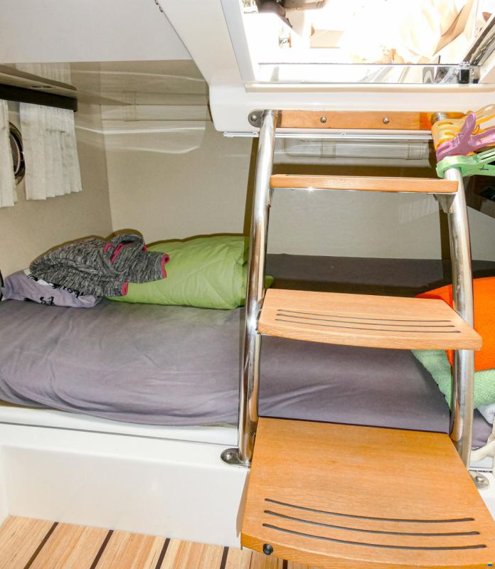 Regal 28 Express