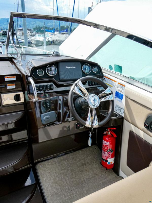 Regal 28 Express