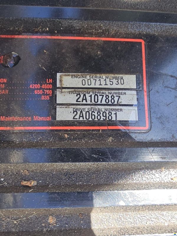 Maxum 2300 SCR