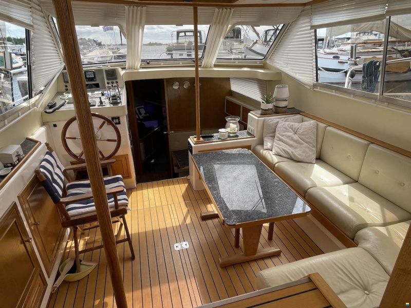Atlantic 37