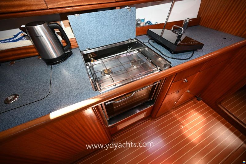 Bavaria 38