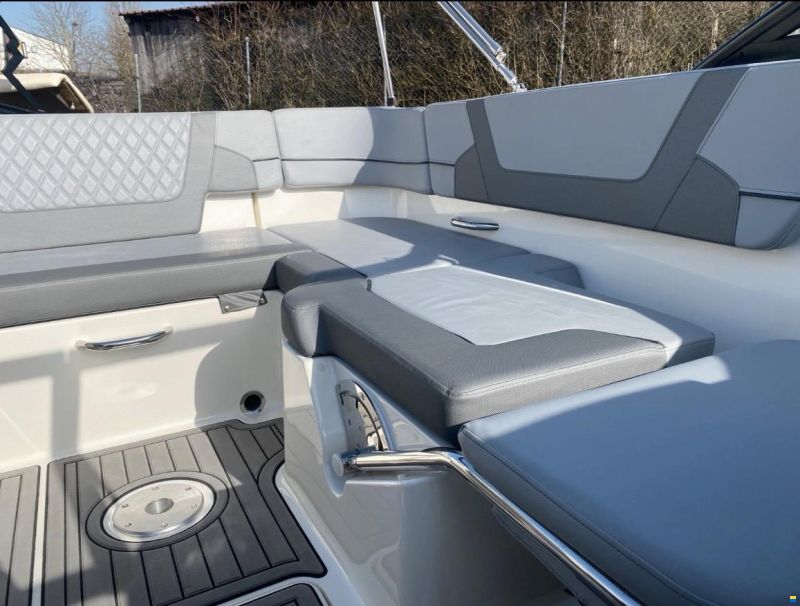 Bayliner VR5 E