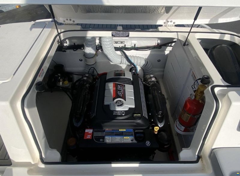 Bayliner VR5 E