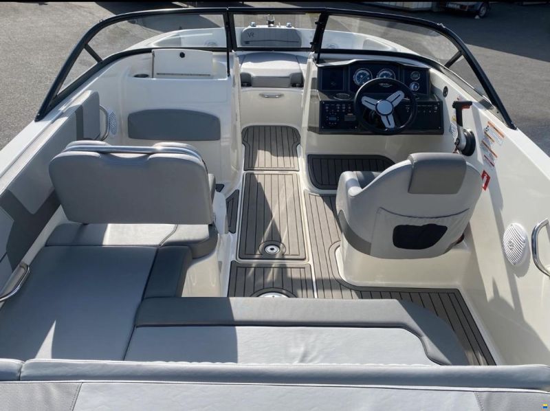 Bayliner VR5 E
