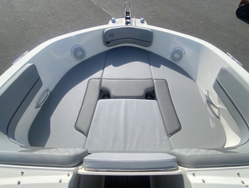 Bayliner VR5 E