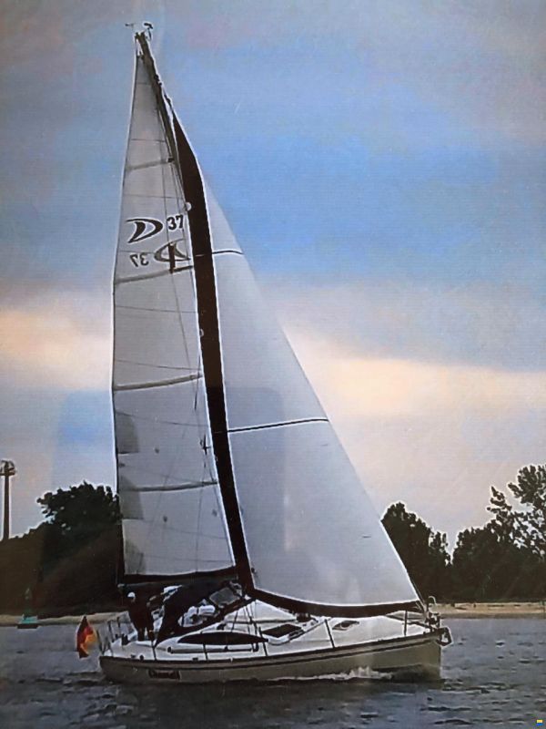 Delphia 37,3