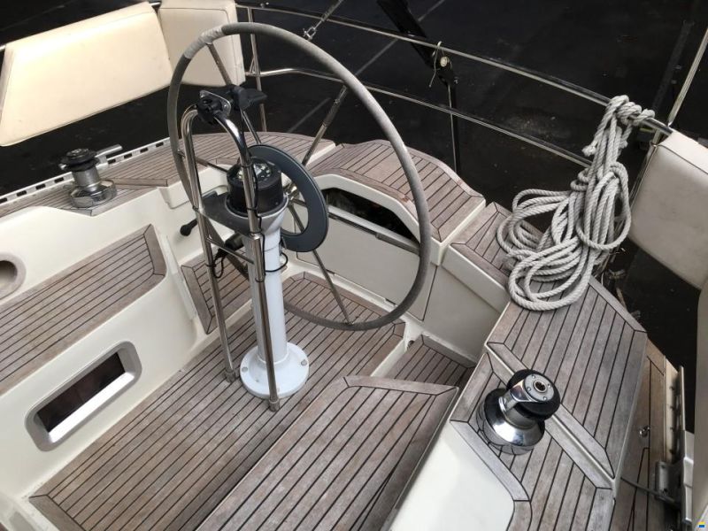 Sweden Yachts 340