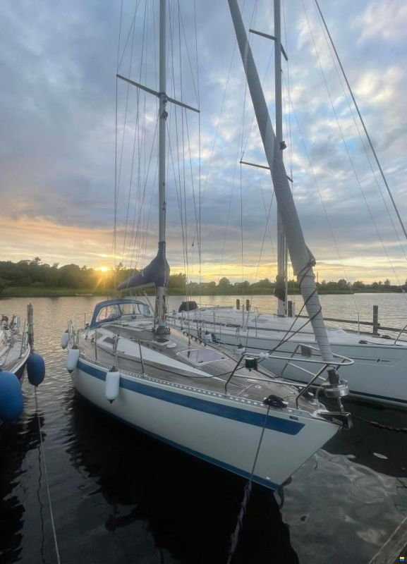 Sweden Yachts 340