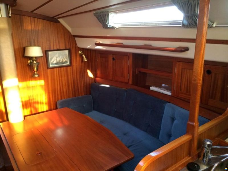 Sweden Yachts 340