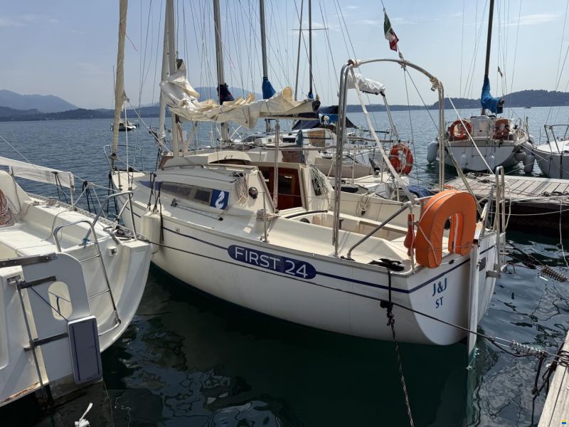 Beneteau First 24