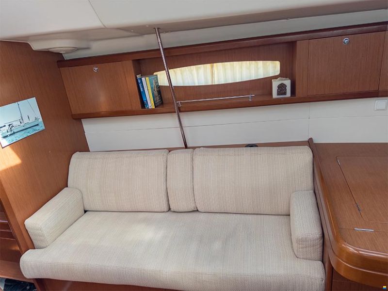 Beneteau Oceanis 46