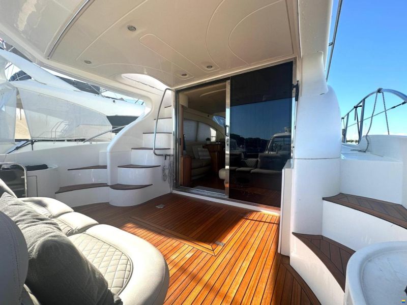 Azimut 46