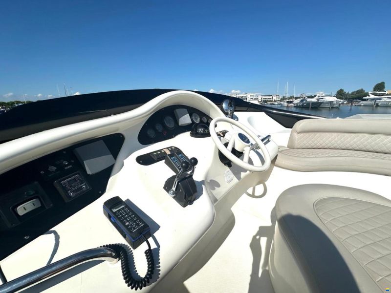 Azimut 46