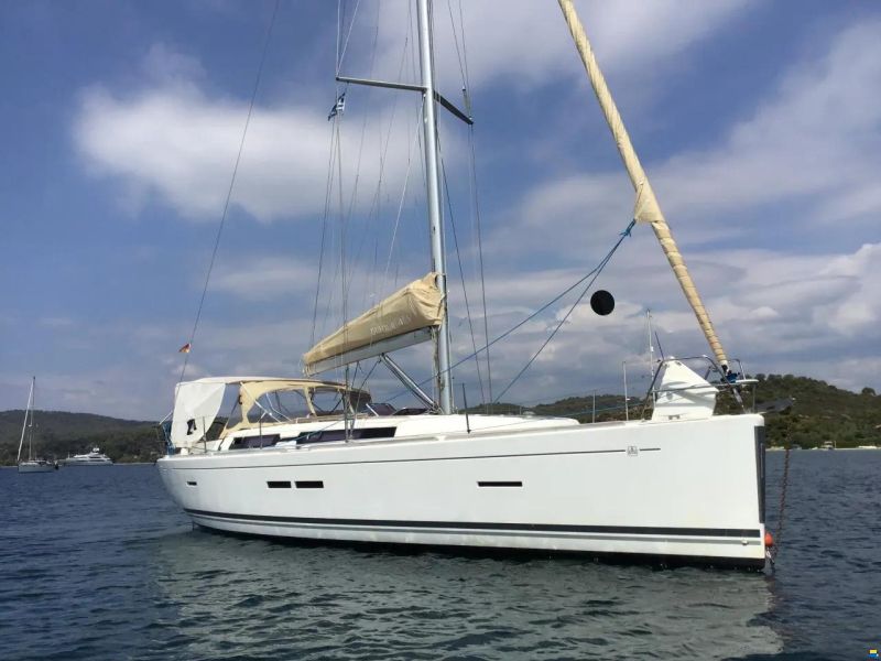 Dufour Grand Large 405