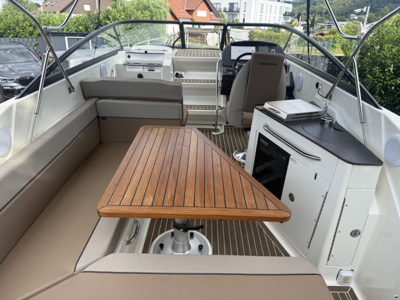 Quicksilver 805 Active Cruiser