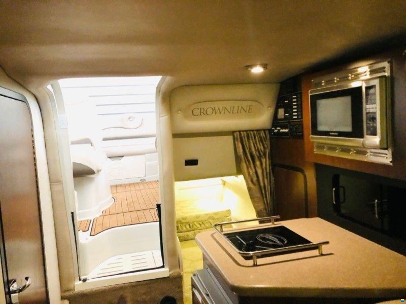 Crownline 315 SCR
