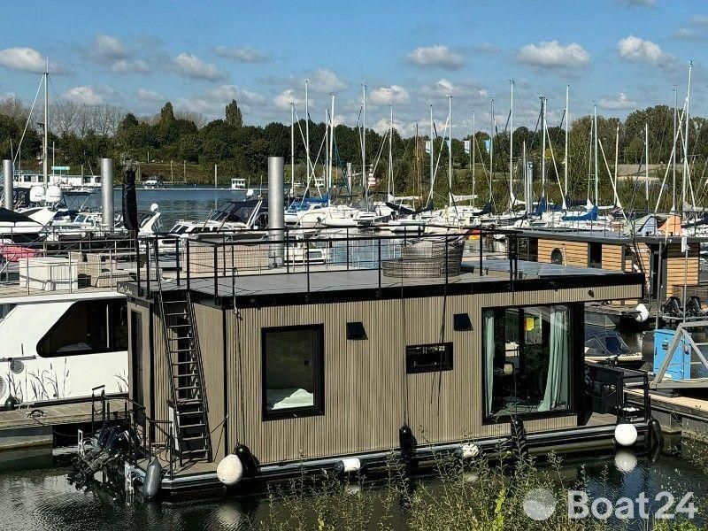 Lakelife Houseboat One Off XL PLUS 0