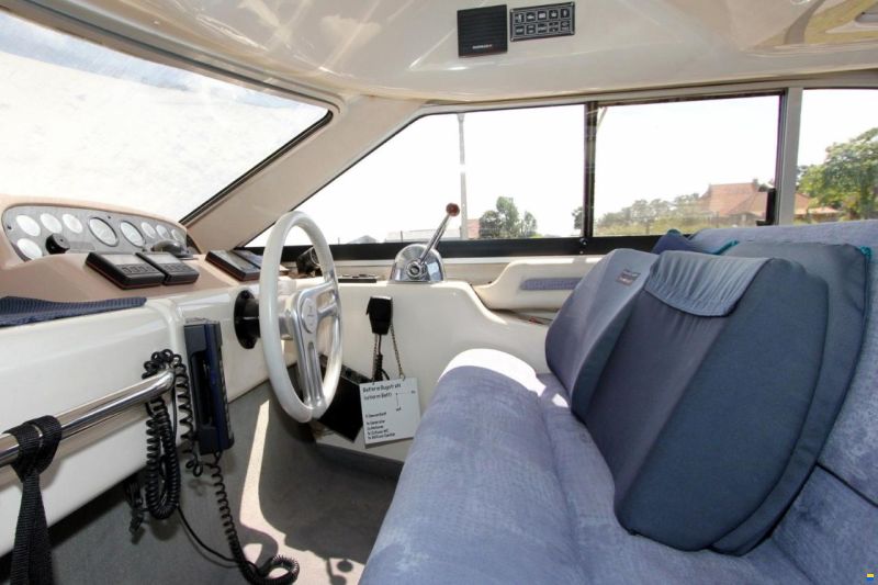 Sealine 350 Flybridge