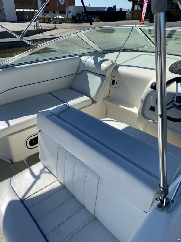 Sea Ray 240 DA