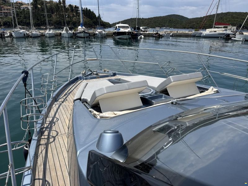 Cranchi M44 HT